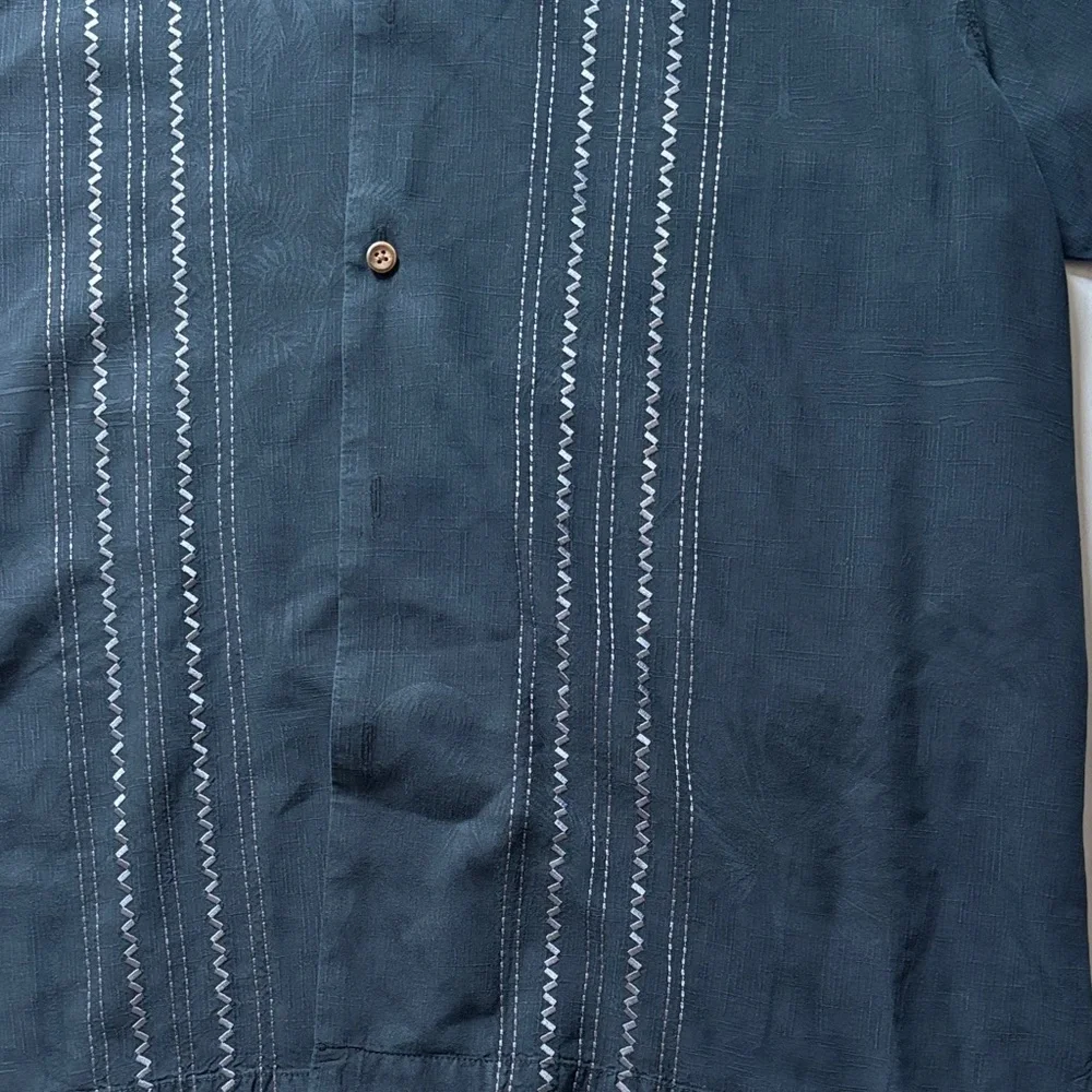 Tommy Bahama Black Graphic Men's Shirt - Picture 6 of 6